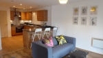 Lounge & kitchen